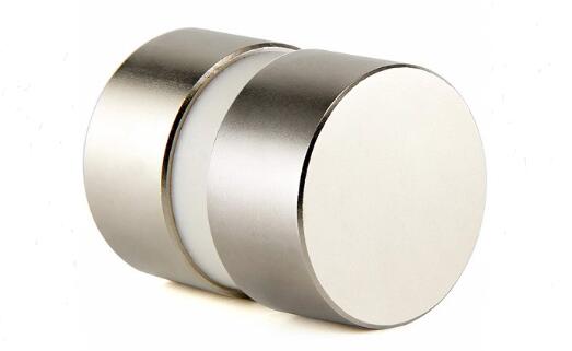 磁鐵廠(chǎng)家告訴你選什么牌號的強磁更適合